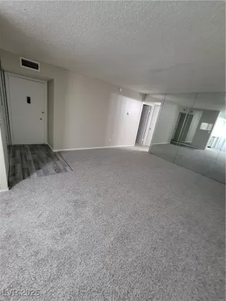 Photo #5: 2644318 Listing 