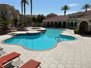 Photo #2: 2644327 Listing 