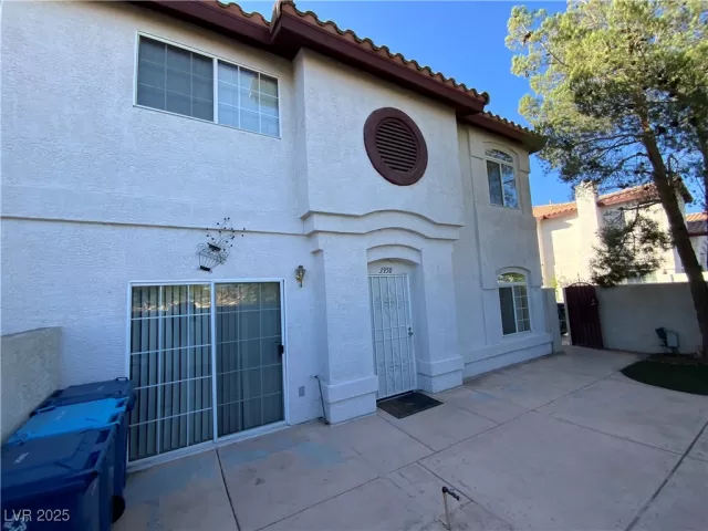 MLS: 2644358 Condo For Sale