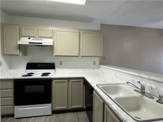 Photo #5: 2644367 Listing 