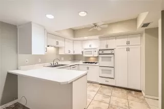 Photo #3: 2644375 Listing