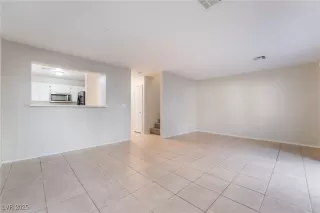 Photo #4: 2644382 Listing 