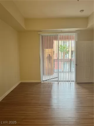 Photo #2: 2644392 Listing 