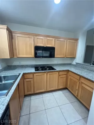 Photo #3: 2644392 Listing 