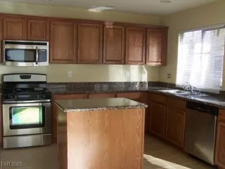 Photo #3: 2644394 Listing 