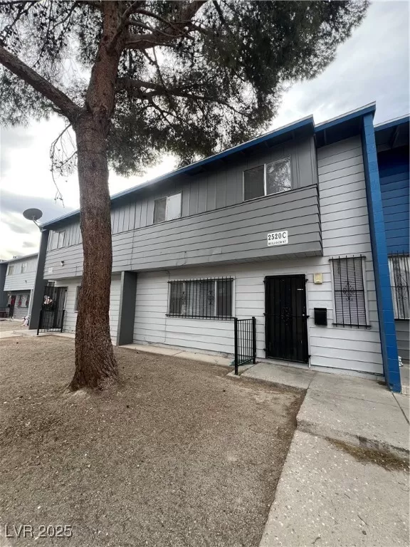 MLS: 2644445 Condo For Sale