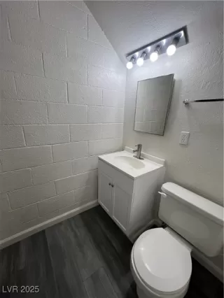 Photo #2: 2644445 Listing