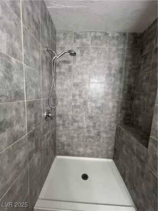 Photo #3: 2644445 Listing