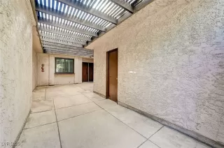 Photo #5: 2644484 Listing