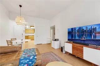 Photo #2: 2644500 Listing