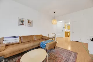 Photo #3: 2644500 Listing