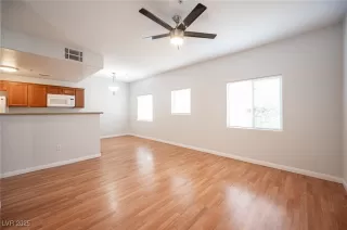 Photo #2: 2644530 Listing