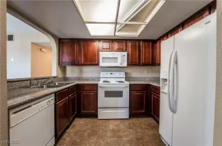 Photo #6: 2644533 Listing 