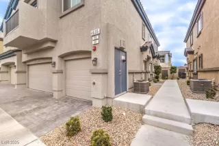 Photo #2: 2644541 Listing