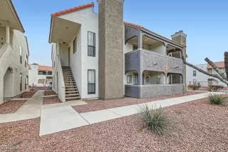 Photo #1: 2644554 Listing 