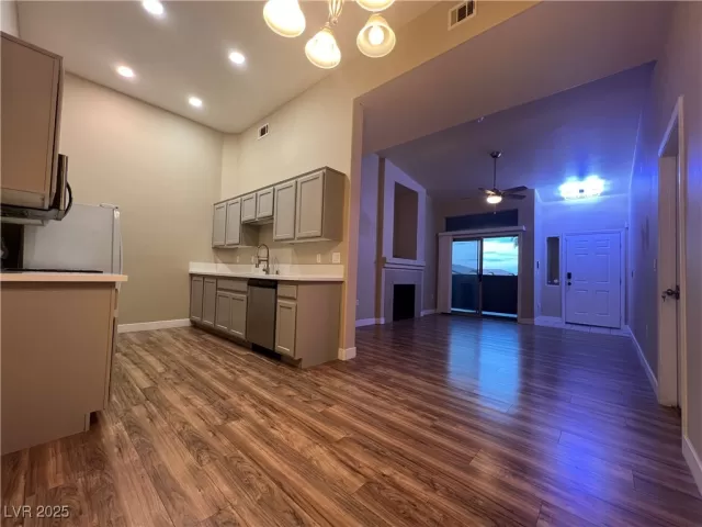 MLS: 2644579 Condo For Sale