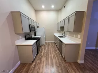 Photo #5: 2644579 Listing 
