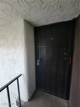 Photo #2: 2644632 Listing 