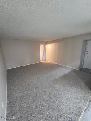 Photo #4: 2644632 Listing 