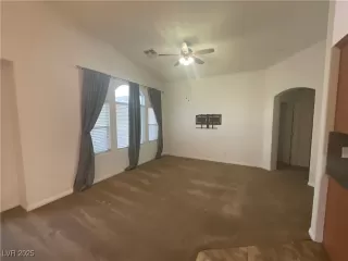 Photo #2: 2644698 Listing 