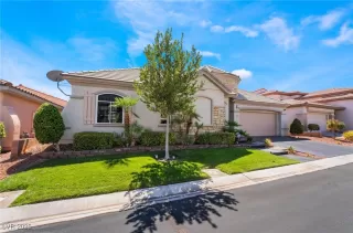 Photo #3: 2644719 Listing