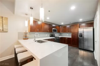 Photo #5: 2644796 Listing 