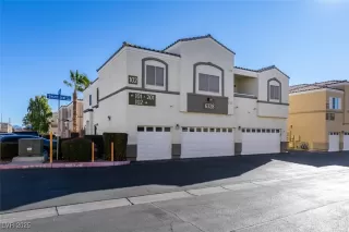 Photo #1: 2644837 Listing 