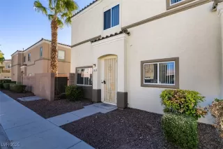 Photo #2: 2644837 Listing 