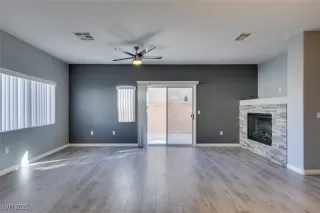 Photo #4: 2644837 Listing 