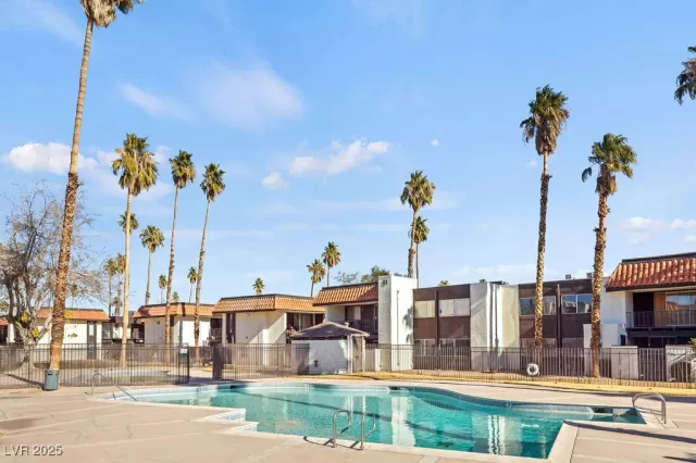 MLS: 2644852 Condo For Sale