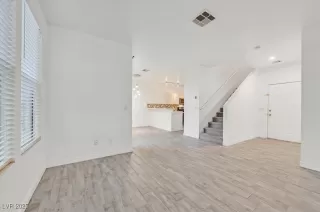 Photo #2: 2644859 Listing 