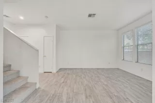 Photo #3: 2644859 Listing 