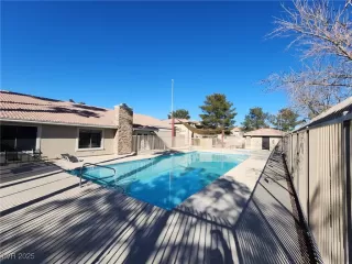 Photo #1: 2644860 Listing