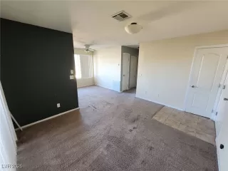 Photo #5: 2644860 Listing