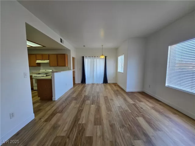 MLS: 2644882 Condo For Sale