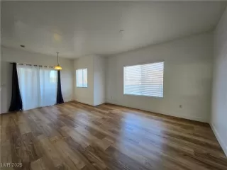 Photo #1: 2644882 Listing 