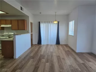 Photo #2: 2644882 Listing 