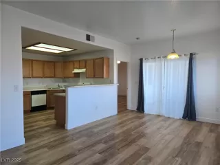 Photo #4: 2644882 Listing 