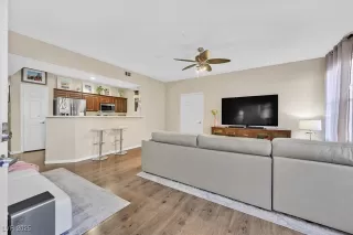 Photo #3: 2644892 Listing 