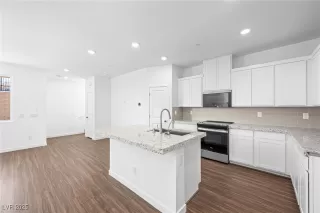 Photo #6: 2644893 Listing 