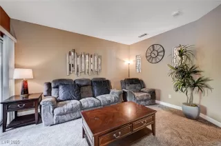 Photo #3: 2644911 Listing