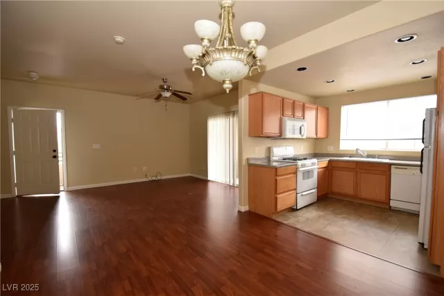 MLS: 2644912 Condo For Sale