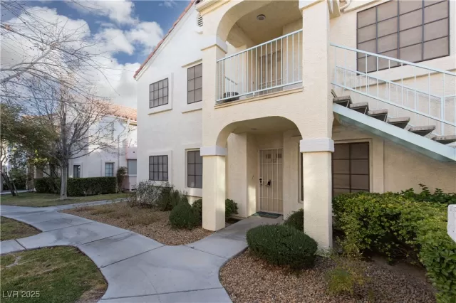 MLS: 2644915 Condo For Sale