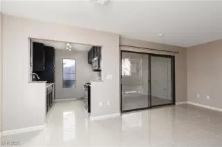 Photo #4: 2644915 Listing