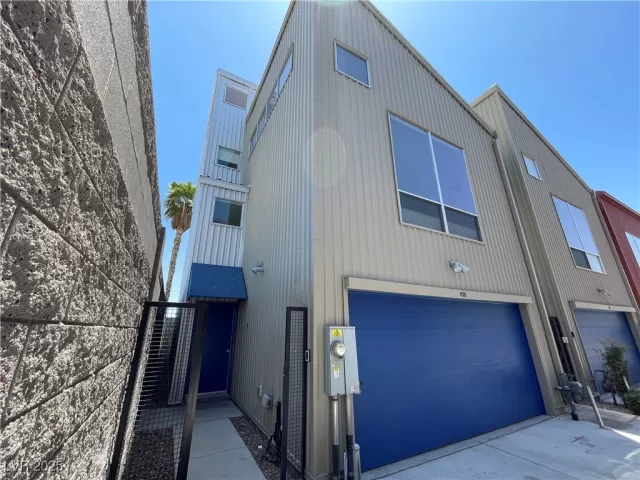 MLS: 2644971 Condo For Sale