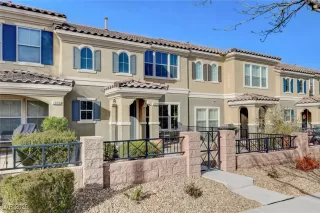 Photo #2: 2645000 Listing