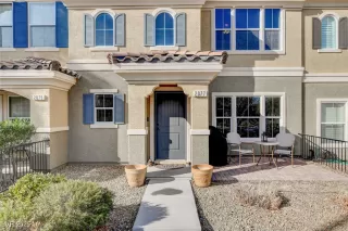 Photo #3: 2645000 Listing