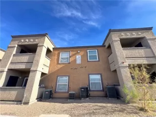 Photo #4: 2645005 Listing 