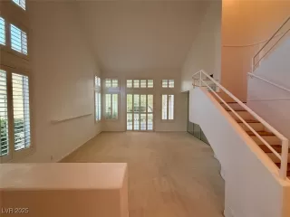 Photo #2: 2645014 Listing 