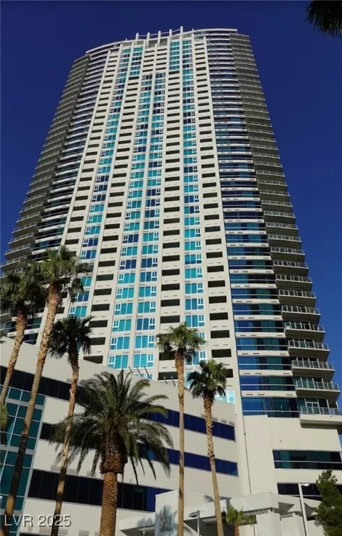 MLS: 2645032 Condo For Sale